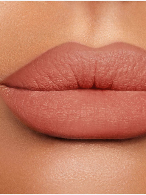 Lip Cheat Re-Shape & Re-Size Lip Liner